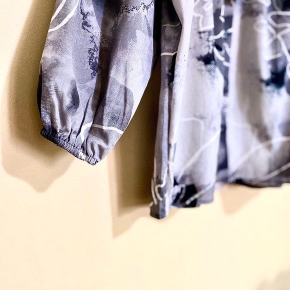 NWT Tucker The Classic Cotton Silk Button-Down Blouse Watercolor Print MSRP$295 - Picture 6 of 13